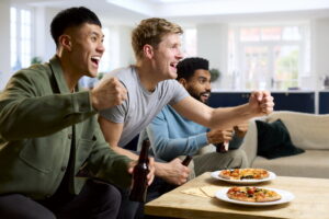 5 consigli per organizzare una serata con gli amici a casa prima di vedere una partita di calcio