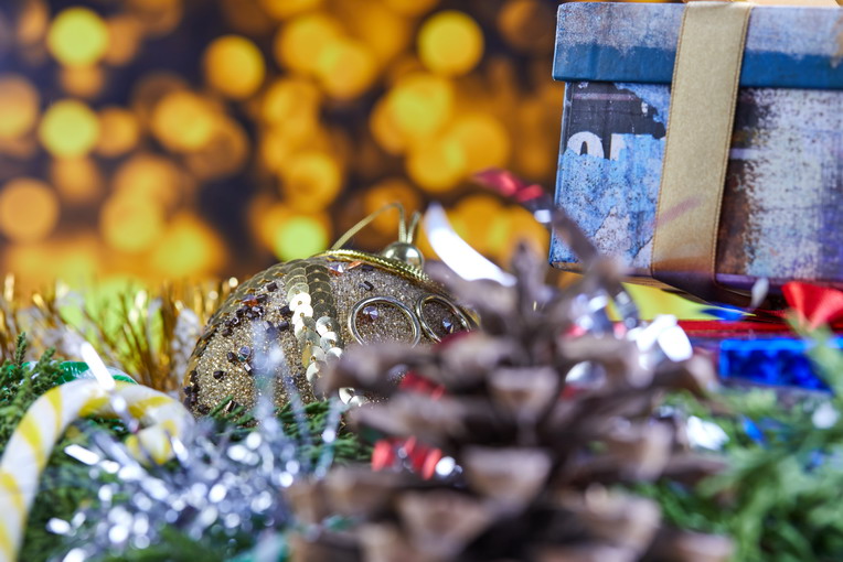 Idee creative per pacchi regalo decorativi