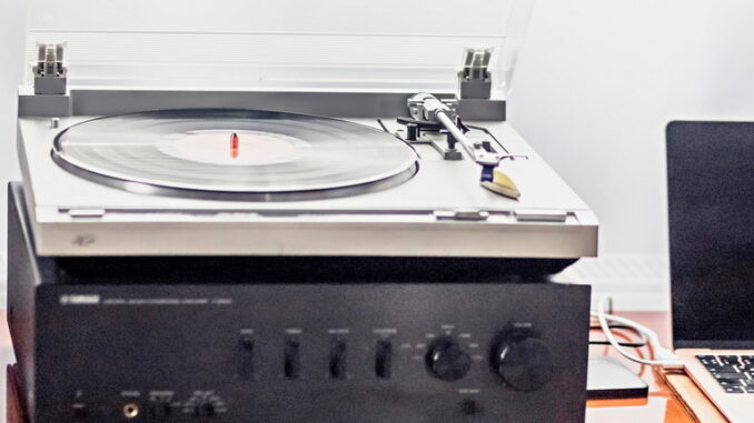 Manutenzione e cura del tuo impianto Hi-Fi Manutenzione e cura del tuo impianto Hi-Fi