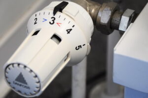Differenze tra termosifoni in ghisa, alluminio e acciaio: quale manutenzione serve