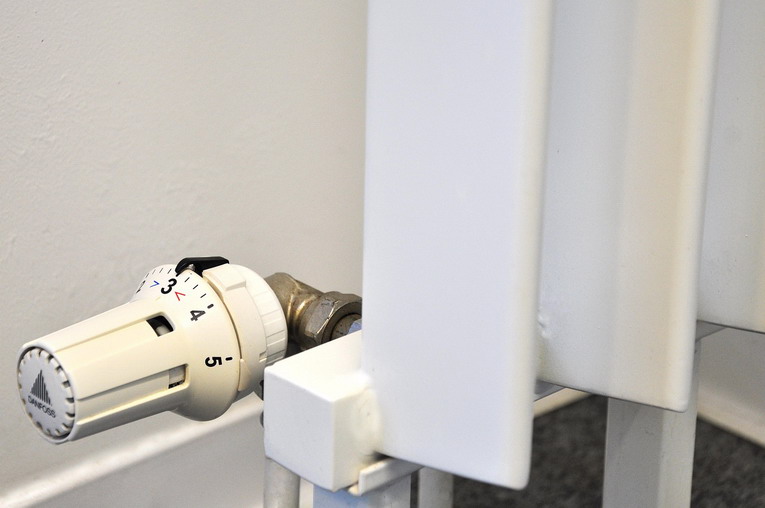 Estate e termosifoni: perché è il momento ideale per fare controlli