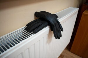 Manutenzione termosifoni in condominio: regole e responsabilità