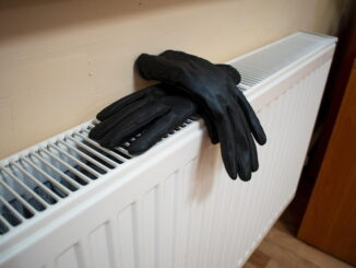 Manutenzione termosifoni in condominio: regole e responsabilità