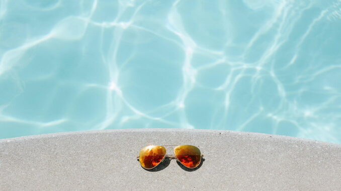 Piscina fuori terra conviene davvero Piscina fuori terra: conviene davvero