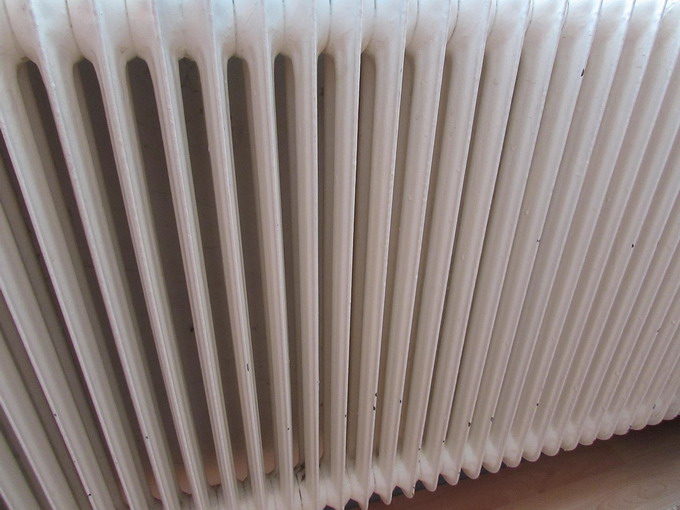 Spurgo dei termosifoni: quando e come farlo correttamente