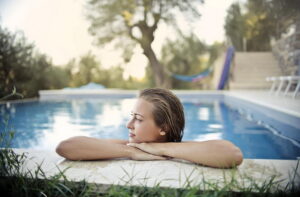 Cosa fare con l’acqua della piscina a fine stagione
